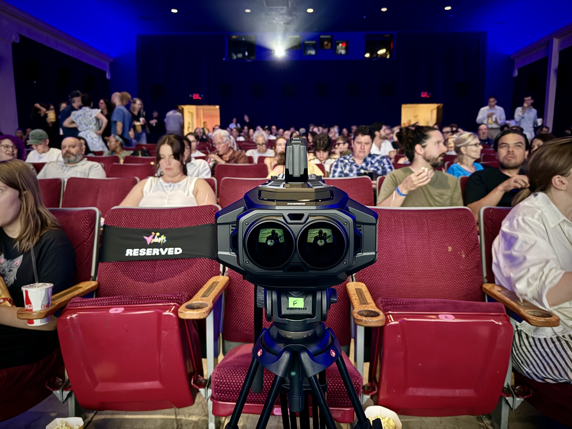 Immersive camera in the audience at Vidiots